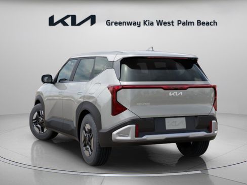 New 2027 Kia Seltos LX FWD image 5