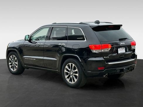 Used 2017 Jeep Grand Cherokee Overland w/ Jeep Active Safety Group AWD/4WD image 5