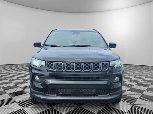 New 2026 Jeep Compass Latitude image 2