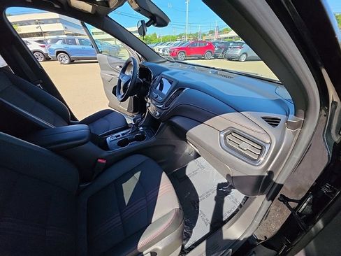 Used 2023 Chevrolet Equinox RS AWD/4WD image 17