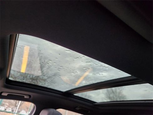 New 2025 Audi Q3 2.0T Premium image 24