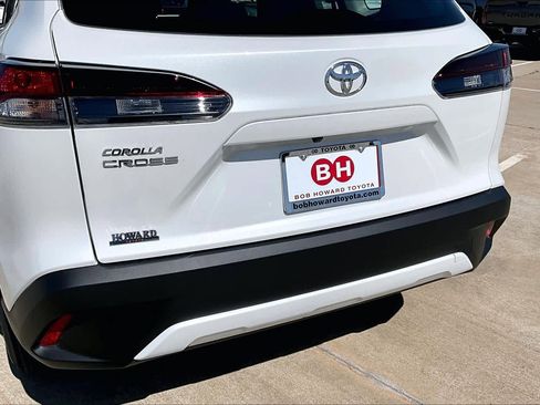 New 2026 Toyota Corolla Cross L image 15