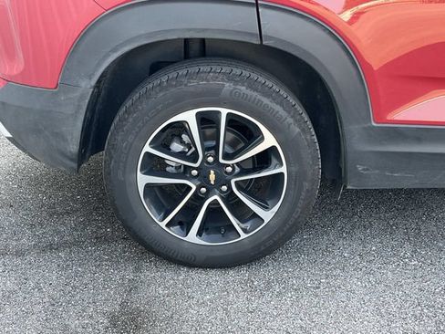Certified 2026 Chevrolet TrailBlazer LT w/ LT Cold Weather Package FWD image 12