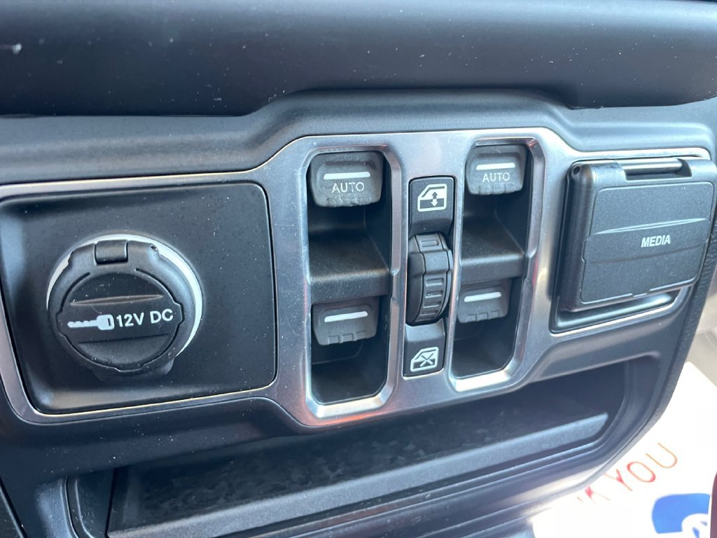 Used 2019 Jeep Wrangler Unlimited Sport S AWD/4WD image 36