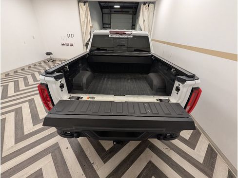 Used 2024 GMC Sierra 1500 AT4X w/ AT4X AEV Edition AWD/4WD image 28