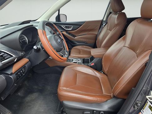 Used 2020 Subaru Forester Touring AWD/4WD image 9