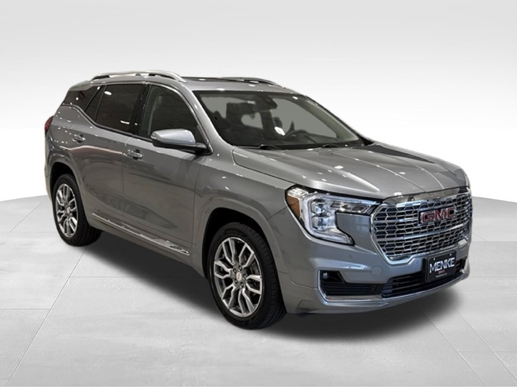 Used 2024 GMC Terrain Denali w/ Denali Premium Package AWD/4WD 360° Tour
