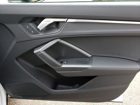 Used 2024 Audi Q3 2.0T Premium w/ Convenience Package image 19