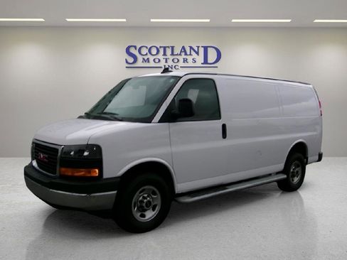 Used 2024 GMC Savana 2500 w/ Driver Convenience Package image 2