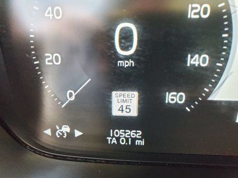 Used 2016 Volvo XC90 T6 Inscription w/ Vision Package AWD/4WD image 21