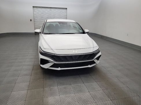 Used 2024 Hyundai Elantra SEL FWD image 14