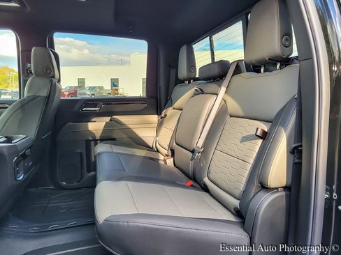 New 2026 Chevrolet Silverado 2500 ZR2 image 10