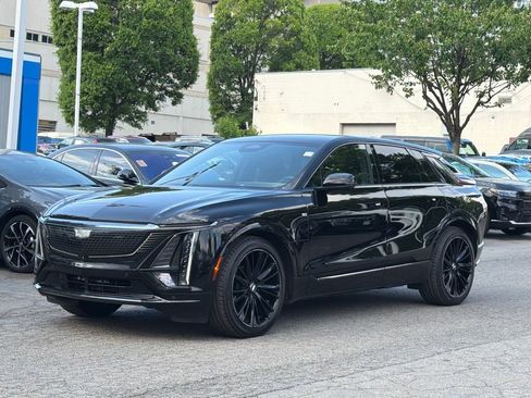 Used 2024 Cadillac Lyriq Sport RWD image 22