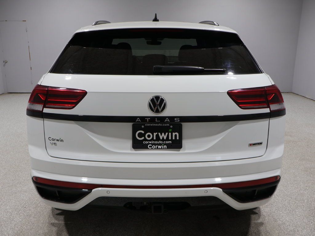Used 2022 Volkswagen Atlas Cross Sport SEL R-Line AWD/4WD image 4