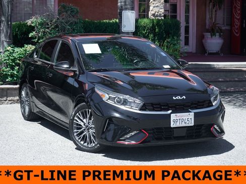 Used 2022 Kia Forte GT-Line w/ GT-Line Premium Package FWD image 2
