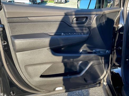 Used 2023 Honda Odyssey EX-L image 20