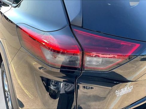 Used 2024 Nissan Rogue S AWD/4WD image 22