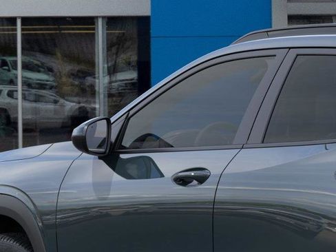 New 2026 Chevrolet Trax LT image 12