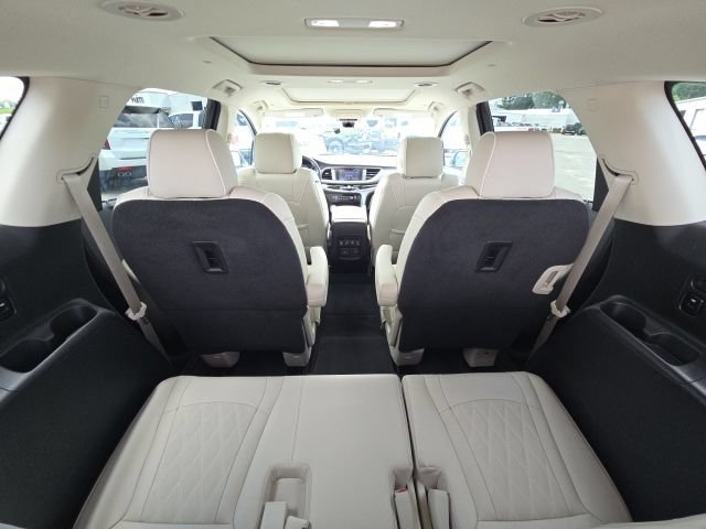 Used 2023 Buick Enclave Avenir w/ Avenir Technology Package FWD image 15