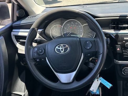 Used 2016 Toyota Corolla LE image 17