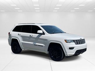 Used 2021 Jeep Grand Cherokee Laredo X AWD/4WD video 1