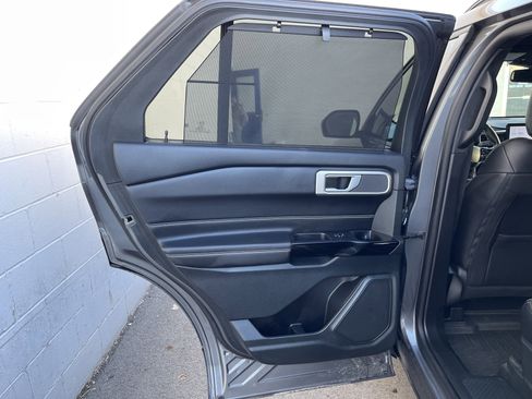 Used 2023 Ford Explorer ST w/ ST Street Pack image 15