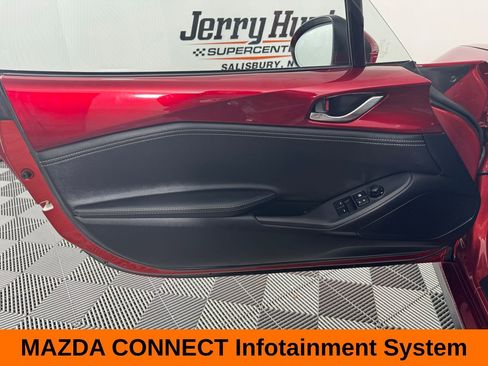 Used 2020 MAZDA MX-5 Miata Grand Touring image 10