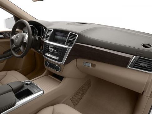 Used 2016 Mercedes-Benz GL 450 4MATIC image 18