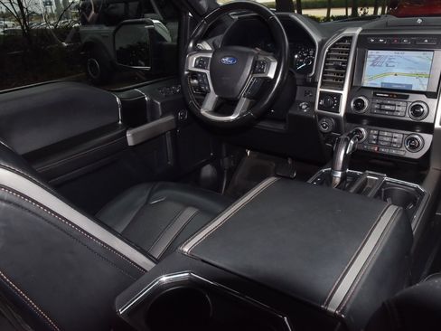 Used 2020 Ford F150 Platinum w/ Equipment Group 701A Luxury image 15