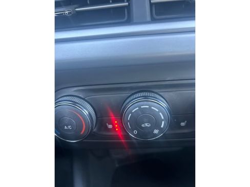 Used 2024 Chevrolet Trax LS w/ LS Convenience Package FWD image 33