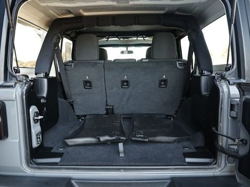 Used 2023 Jeep Wrangler Willys image 30