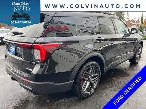 Certified 2025 Ford Explorer ST-Line w/ ST-Line Street Pack image 8