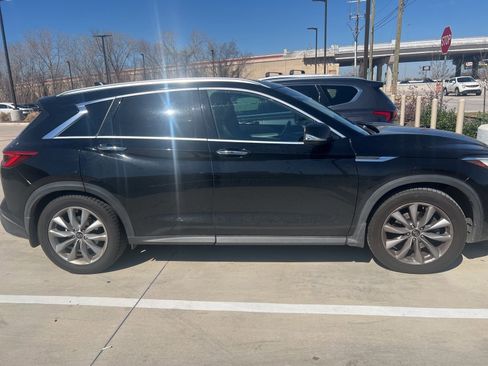 Used 2020 INFINITI QX50 Luxe image 3