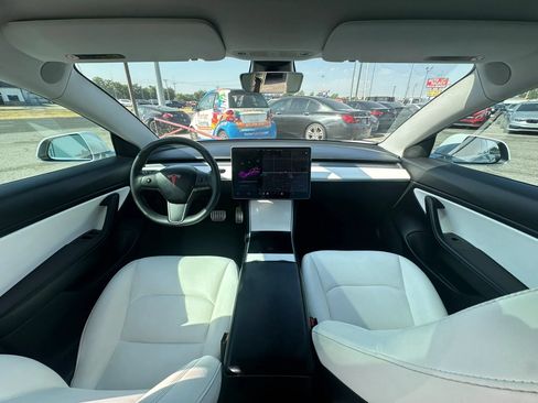 Used 2020 Tesla Model 3 Performance AWD/4WD image 11