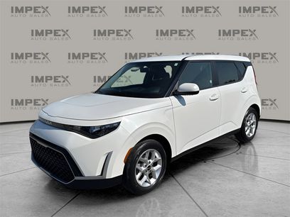 Used 2024 Kia Soul LX w/ Option Group 015