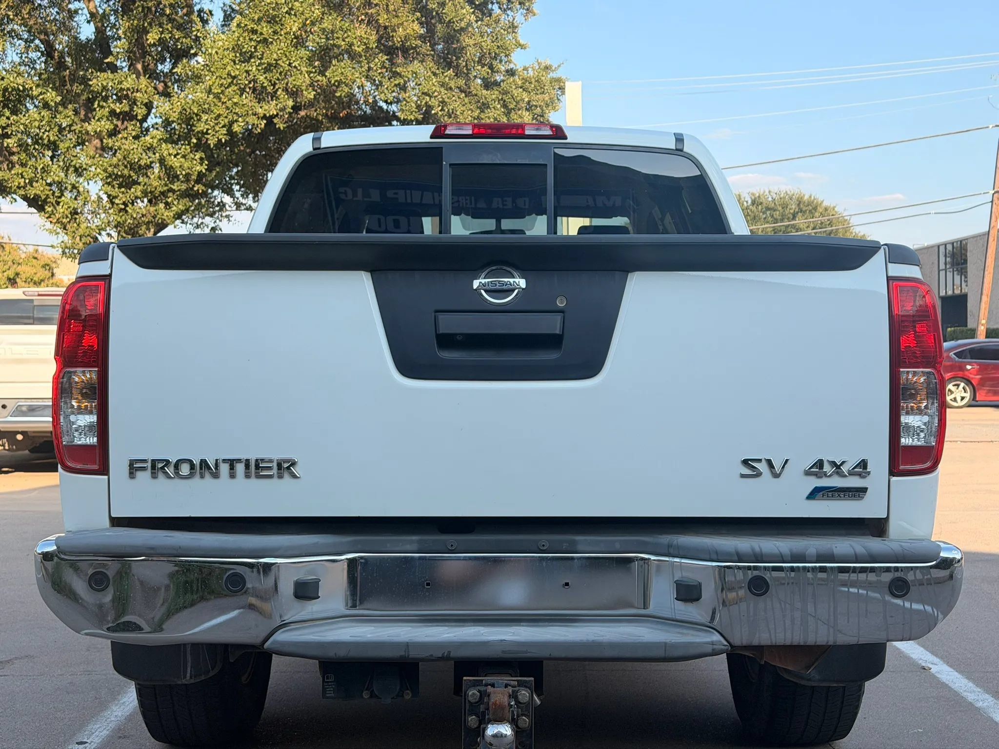 Used 2017 Nissan Frontier SV w/ SV Value Truck Package AWD/4WD image 4