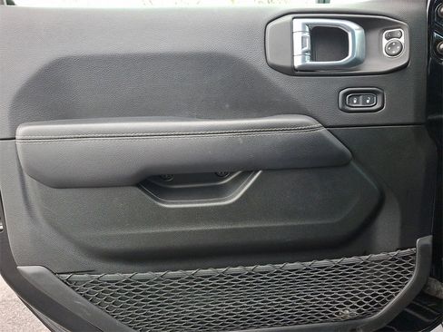 Used 2022 Jeep Wrangler Unlimited Sahara w/ LED Lighting Group image 12