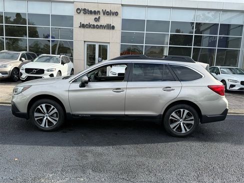 Used 2019 Subaru Outback 2.5i Limited image 3