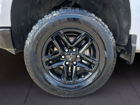 Used 2023 Chevrolet Silverado 1500 Custom Trail Boss AWD/4WD image 14