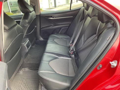 Used 2021 Toyota Camry SE FWD image 28