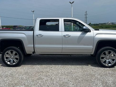 Used 2018 GMC Sierra 1500 Denali w/ Denali Ultimate Package AWD/4WD image 2