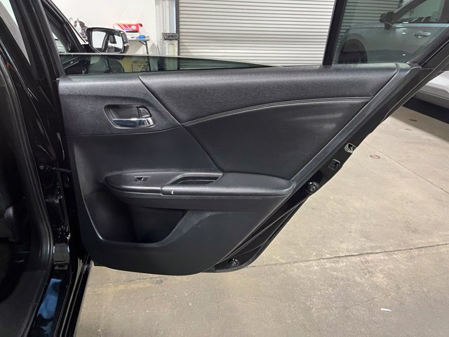 Used 2016 Honda Accord EX-L image 15