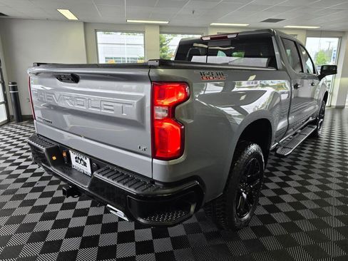 Used 2025 Chevrolet Silverado 1500 LT Trail Boss w/ Convenience Package II AWD/4WD image 3