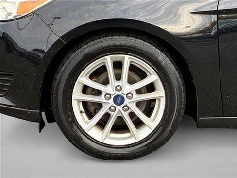 Used 2018 Ford Focus SE image 9