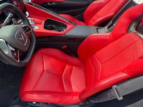 Used 2022 Chevrolet Corvette Stingray Premium Cpe w/ Z51 Performance Package RWD image 12