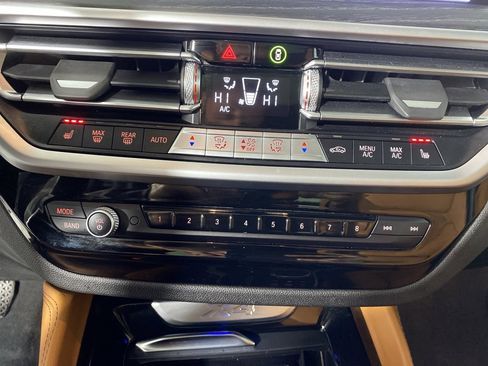 Certified 2023 BMW X4 xDrive30i w/ Convenience Package image 27