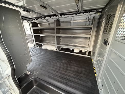 Used 2019 Chevrolet Express 2500 w/ Driver Convenience Package image 29