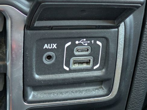 Used 2020 Jeep Gladiator Rubicon image 22