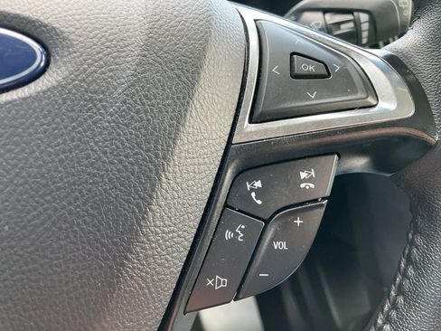 Used 2024 Ford Edge SEL image 17