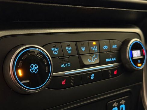 Used 2019 Ford EcoSport SES image 4